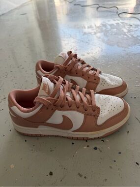 Nike Low-Top Sneakers in Pink and White